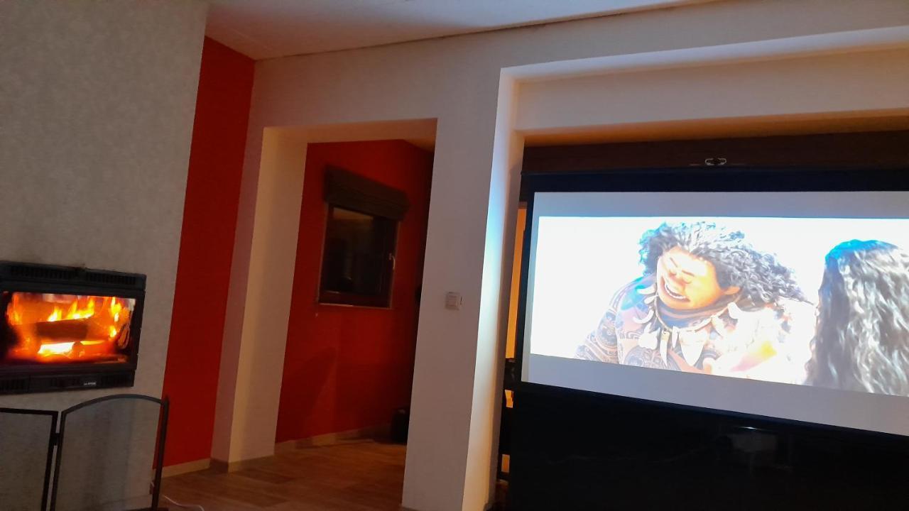 Yvoir, La Porte Des Ardennes Luaran gambar